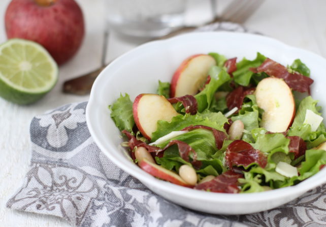 Insalata con Bresaola della Valtellina IGP, cannellini, mela e lime_1